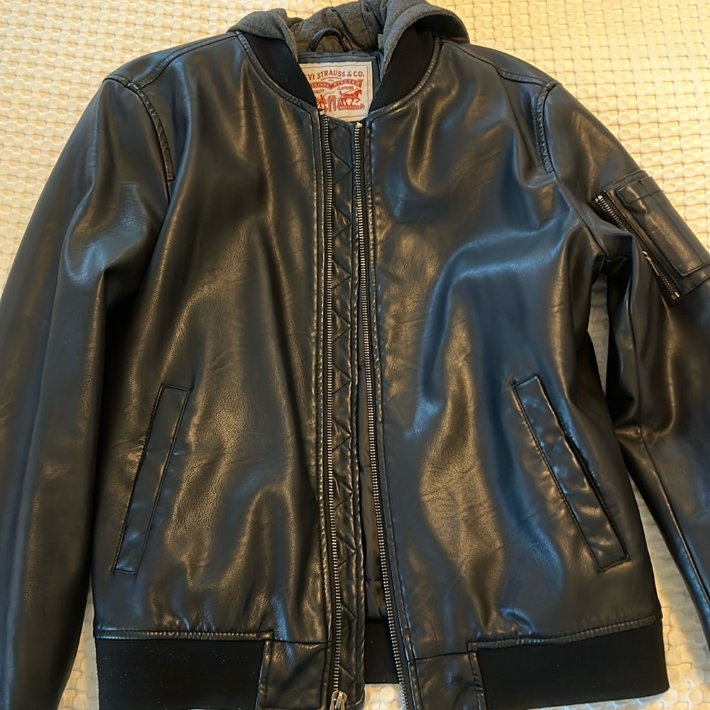 levi's leather bomber jacket